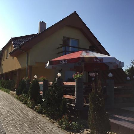Hotel Złota Rybka Lubniewice Exterior foto